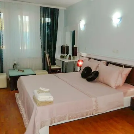 Hotel Gold Gmbh Dooel 4*